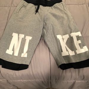 Nike Shorts - Men’s Nike shorts reversible Nike Shorts - Men’s Nike shorts reversible